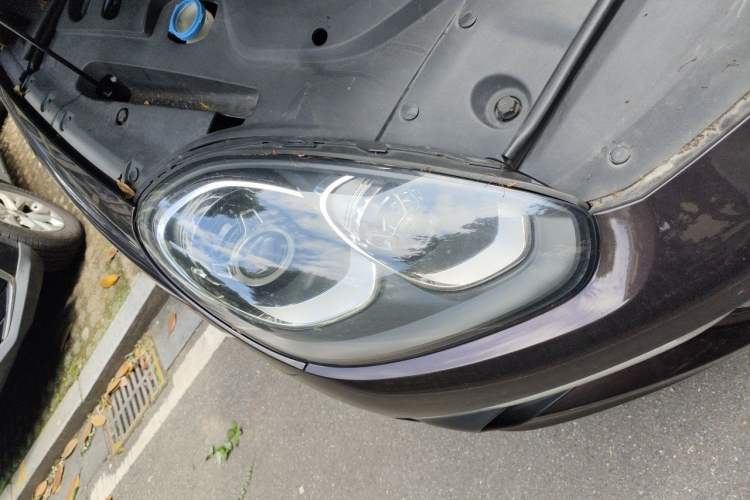 Used Porsche Cayenne 2015 Cayenne 3.0T Right Front Headlight