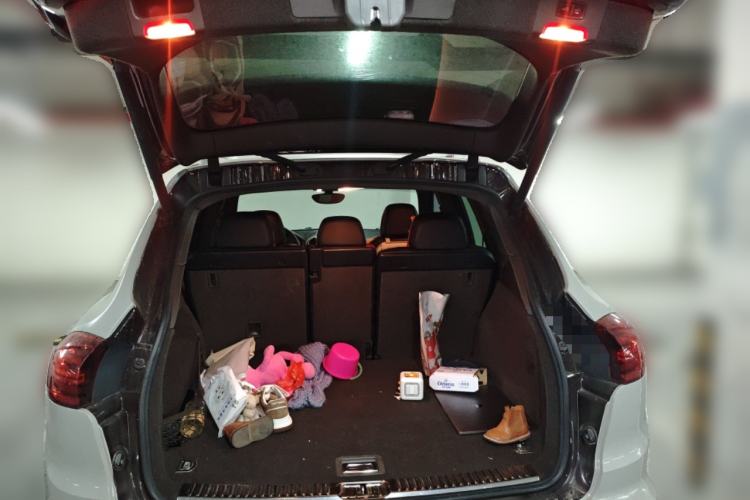 Used Porsche Cayenne 2015 Cayenne 3.0T Trunk