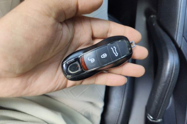Used Porsche Cayenne 2015 Cayenne 3.0T Vehicle Key