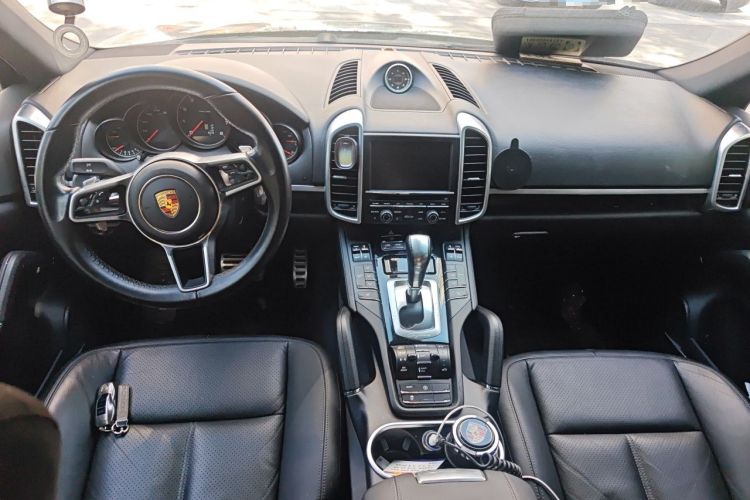 Used Porsche Cayenne 2015 Cayenne 3.0T Center Console