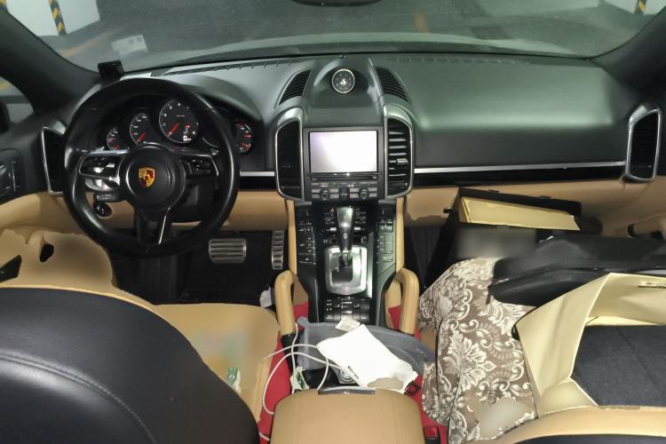Used Porsche Cayenne 2015 Cayenne 3.0T Center Console