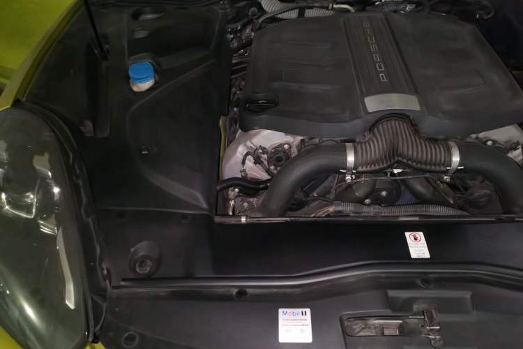 Used Porsche Cayenne 2015 Cayenne GTS 3.6T Engine Bay Right