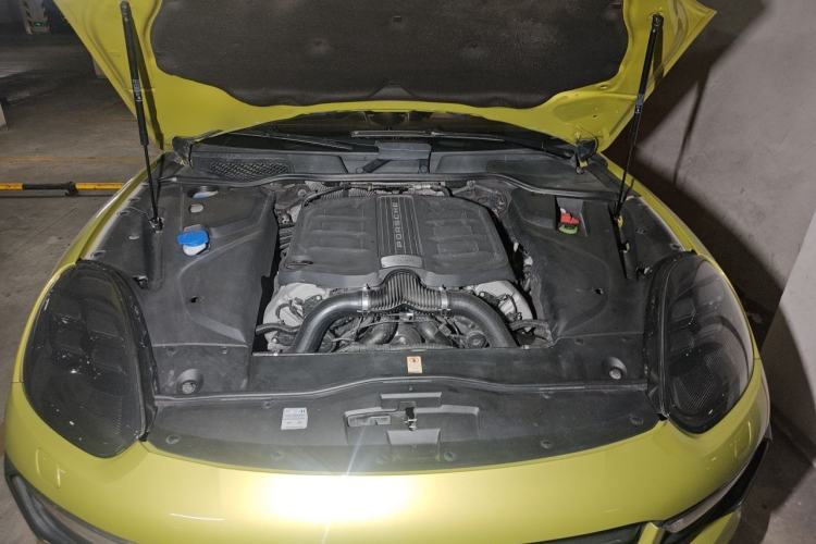 Used Porsche Cayenne 2015 Cayenne GTS 3.6T Engine Bay