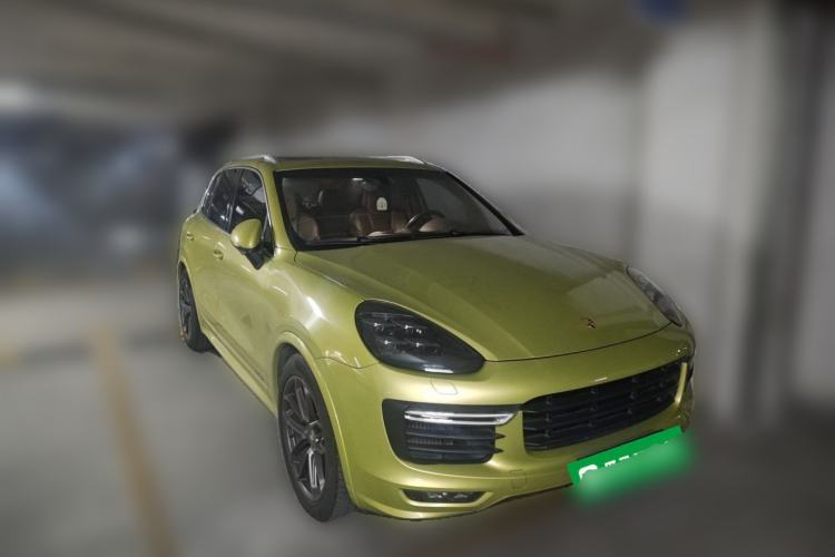 Used Porsche Cayenne 2015 Cayenne GTS 3.6T Front Right 45 Deg