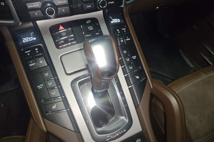 Used Porsche Cayenne 2015 Cayenne GTS 3.6T Gear Lever