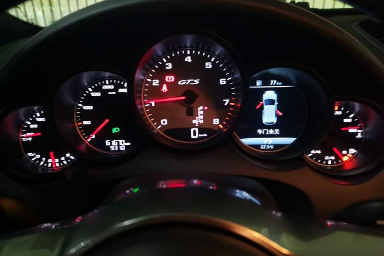 Used Porsche Cayenne 2015 Cayenne GTS 3.6T Instrument Cluster