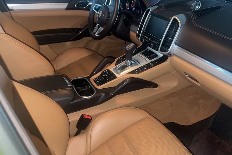 Used Porsche Cayenne 2015 Cayenne GTS 3.6T Interior 4