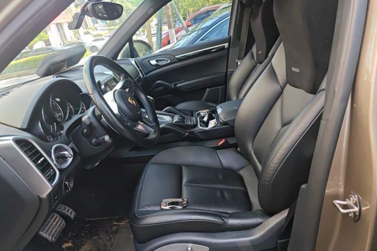 Used Porsche Cayenne 2015 Cayenne 3.0T Left Front Seat