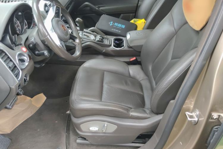 Used Porsche Cayenne 2015 Cayenne 3.0T Left Front Seat