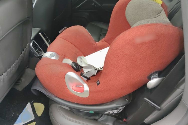 Used Porsche Cayenne 2015 Cayenne 3.0T Left Rear Seat