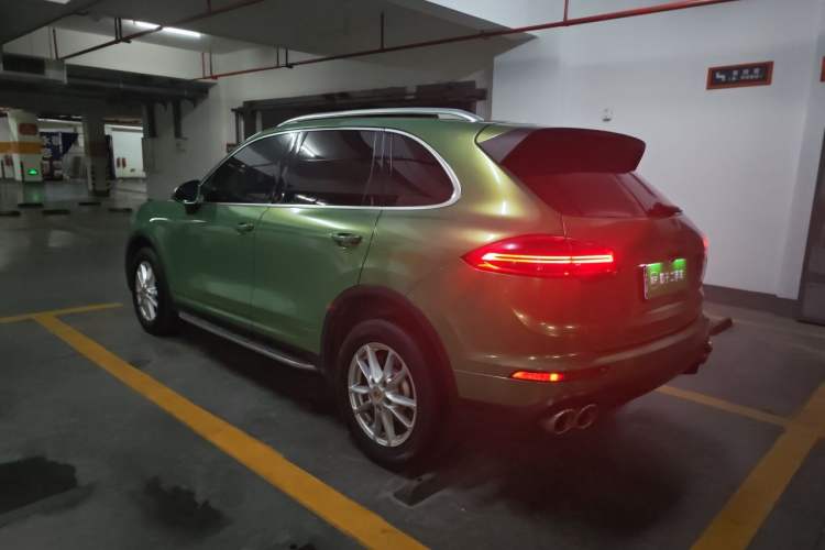 Used Porsche Cayenne 2015 Cayenne 3.0T Rear Left 45 Deg