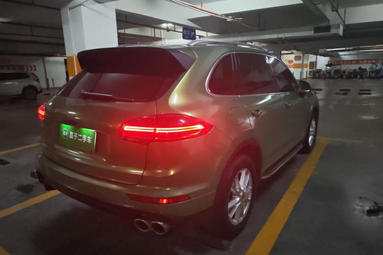 Used Porsche Cayenne 2015 Cayenne 3.0T Rear Right 45 Deg
