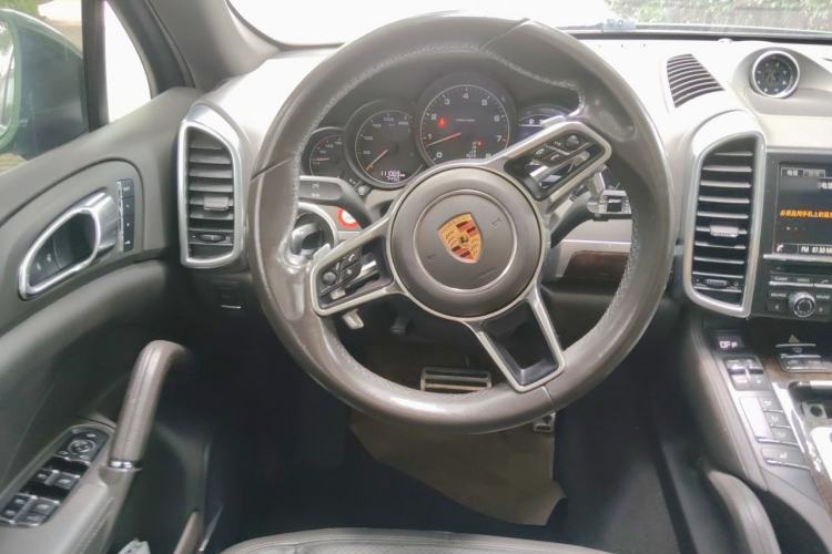 Used Porsche Cayenne 2015 Cayenne 3.0T Steering Wheel
