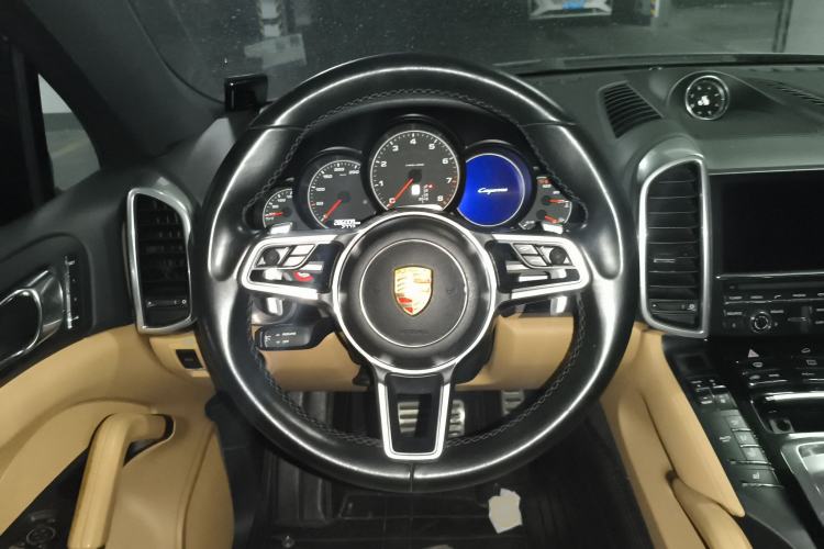 Used Porsche Cayenne 2015 Cayenne 3.0T Steering Wheel