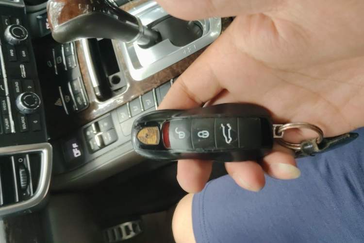 Used Porsche Cayenne 2015 Cayenne 3.0T Vehicle Key