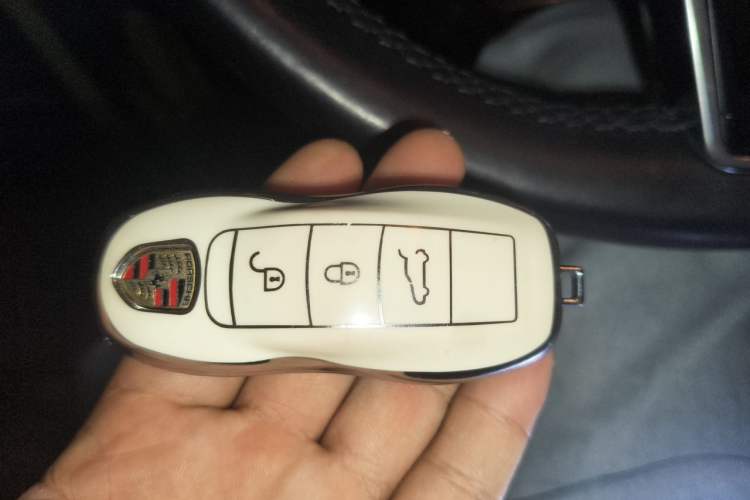 Used Porsche Cayenne 2015 Cayenne 3.0T Vehicle Key