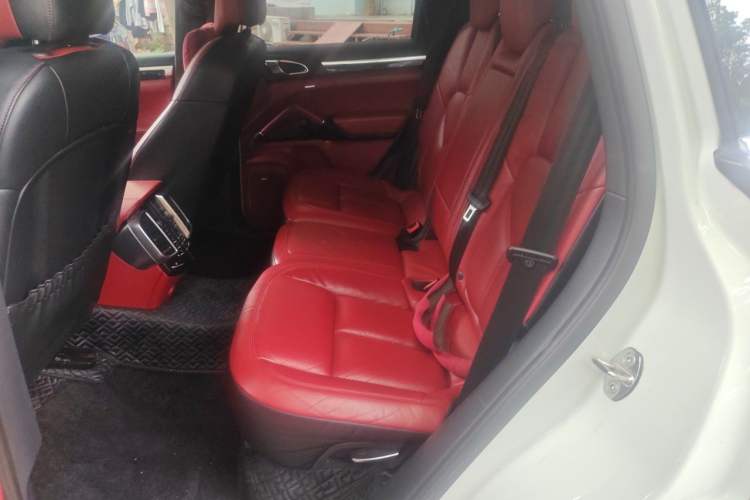 Used Porsche Cayenne 2015 Cayenne S 3.6T Left Rear Seat