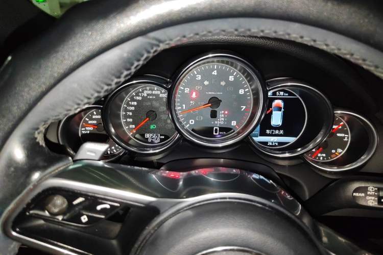 Used Porsche Cayenne 2015 Cayenne S 3.6T Instrument Cluster