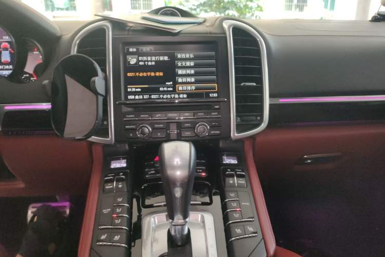 Used Porsche Cayenne 2015 Cayenne 3.0T Audio And AC Panel