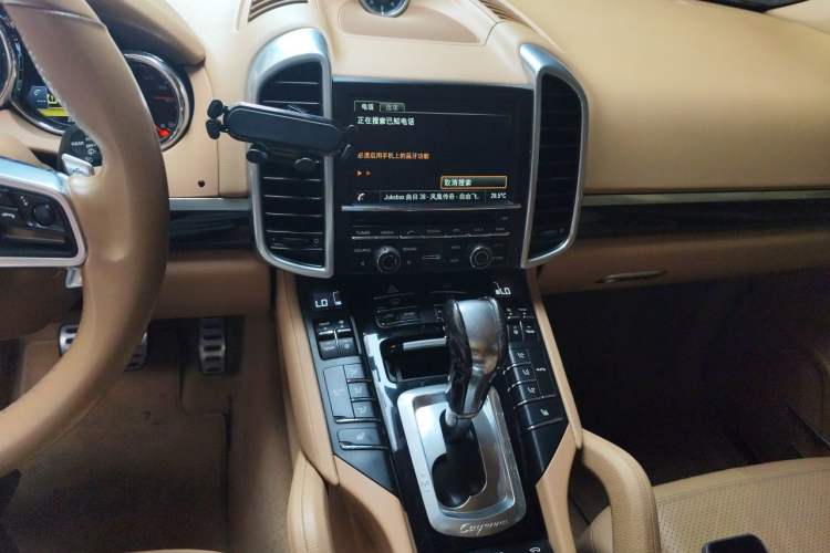 Used Porsche Cayenne 2015 Cayenne 3.0T Audio And AC Panel