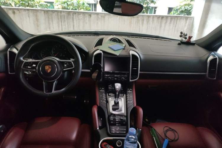 Used Porsche Cayenne 2015 Cayenne 3.0T Center Console