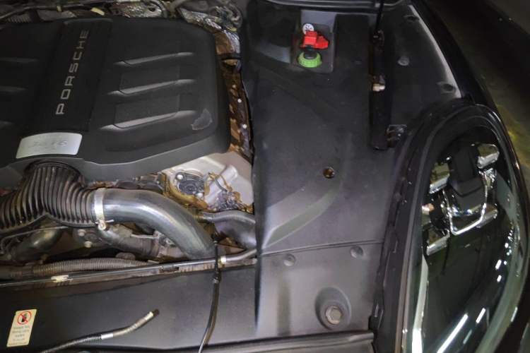 Used Porsche Cayenne 2015 Cayenne GTS 3.6T Engine Bay Left