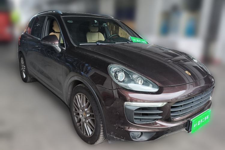 Used Porsche Cayenne 2015 Cayenne 3.0T Front Right 45 Deg