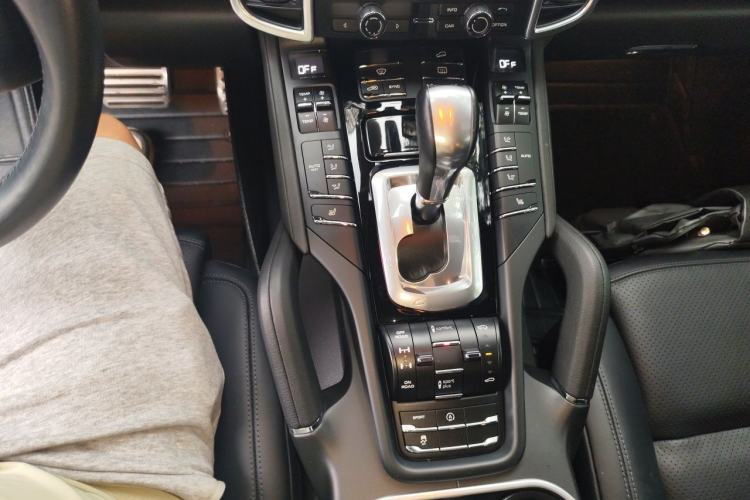 Used Porsche Cayenne 2015 Cayenne 3.0T Gear Lever