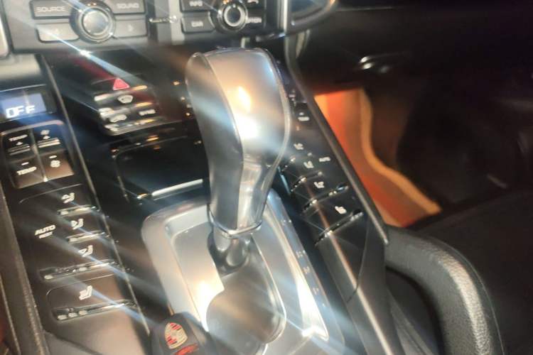Used Porsche Cayenne 2015 Cayenne 3.0T Gear Lever