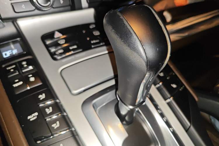 Used Porsche Cayenne 2015 Cayenne GTS 3.6T Gear Lever