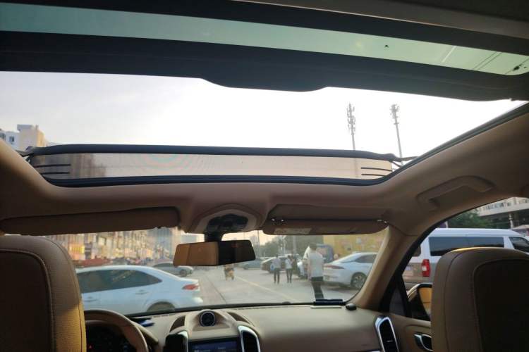 Used Porsche Cayenne 2015 Cayenne 3.0T Headliner