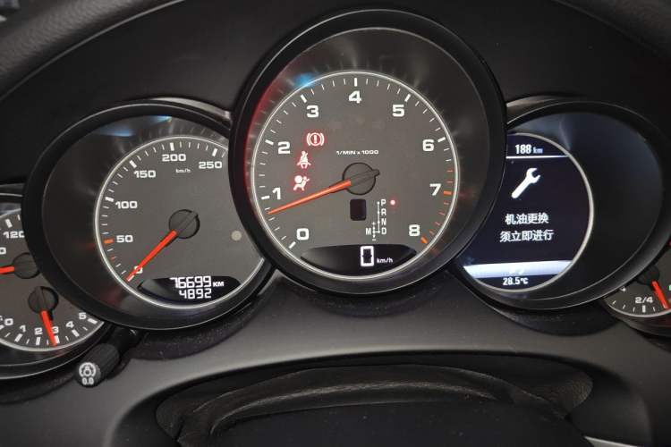 Used Porsche Cayenne 2015 Cayenne 3.0T Instrument Cluster