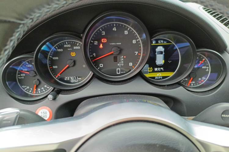 Used Porsche Cayenne 2015 Cayenne 3.0T Instrument Cluster