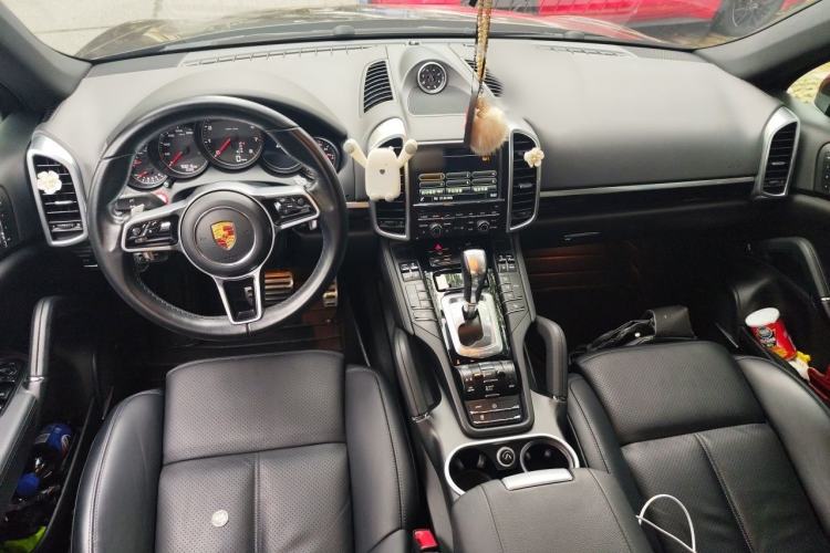 Used Porsche Cayenne 2015 Cayenne 3.0T Interior 2