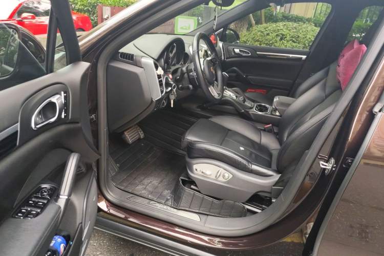 Used Porsche Cayenne 2015 Cayenne 3.0T Interior 3