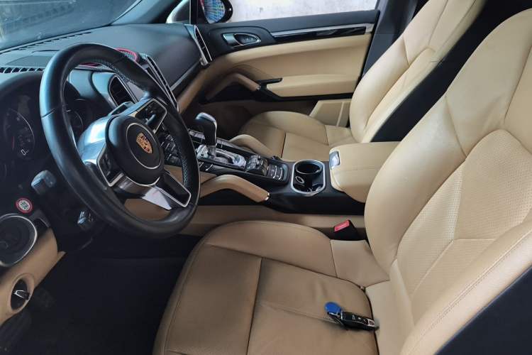 Used Porsche Cayenne 2015 Cayenne 3.0T Left Front Seat