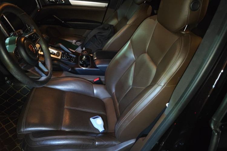 Used Porsche Cayenne 2015 Cayenne GTS 3.6T Left Front Seat