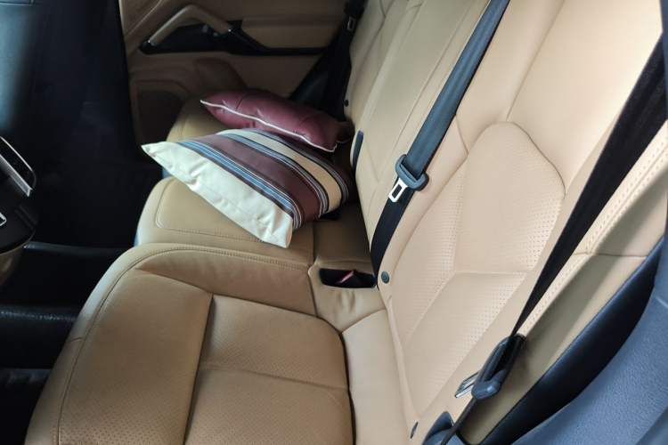 Used Porsche Cayenne 2015 Cayenne 3.0T Left Rear Seat