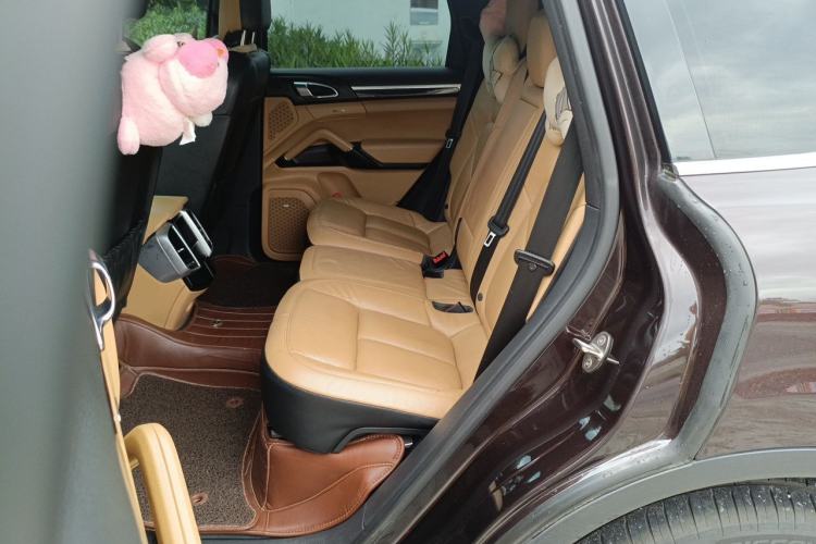 Used Porsche Cayenne 2015 Cayenne 3.0T Left Rear Seat
