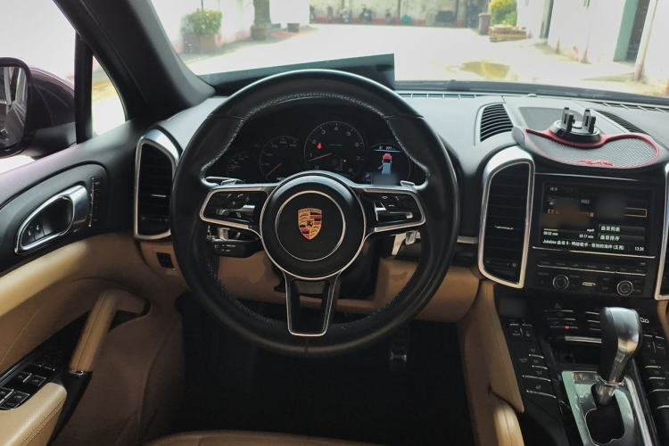 Used Porsche Cayenne 2015 Cayenne 3.0T Steering Wheel
