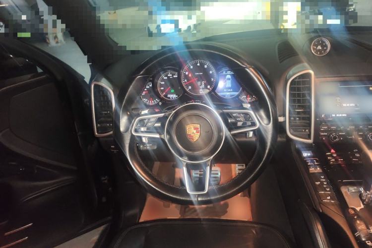 Used Porsche Cayenne 2015 Cayenne 3.0T Steering Wheel