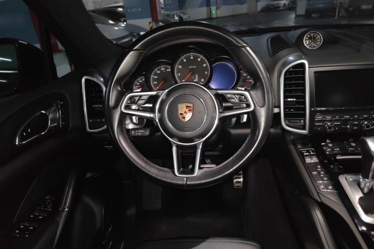 Used Porsche Cayenne 2015 Cayenne 3.0T Steering Wheel