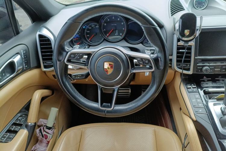Used Porsche Cayenne 2015 Cayenne 3.0T Steering Wheel