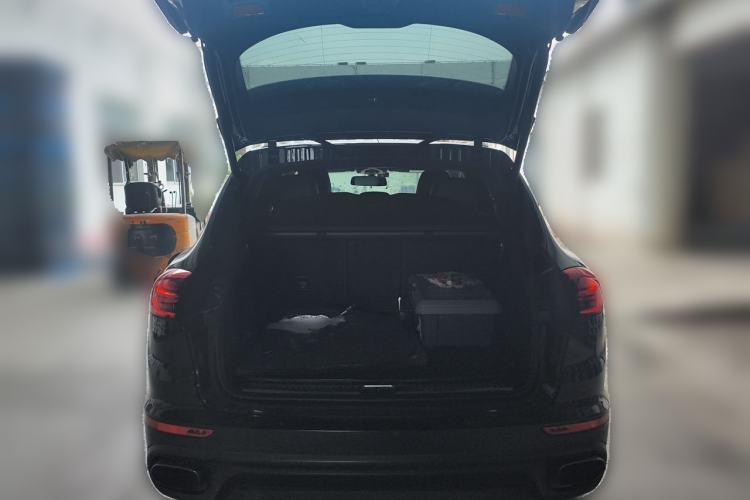 Used Porsche Cayenne 2015 Cayenne 3.0T Trunk