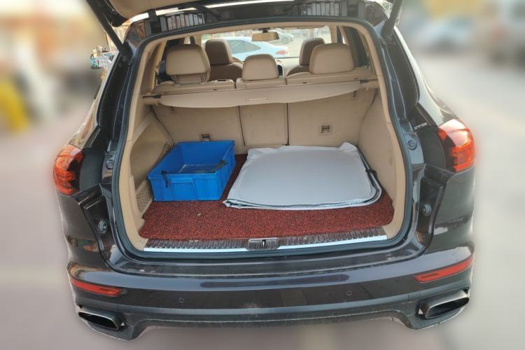 Used Porsche Cayenne 2015 Cayenne 3.0T Trunk