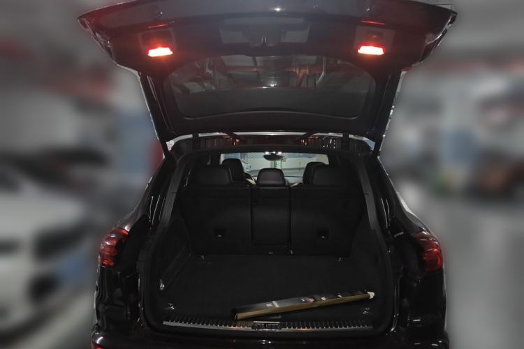 Used Porsche Cayenne 2015 Cayenne 3.0T Trunk