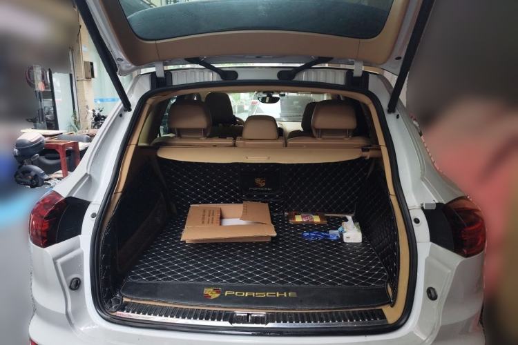 Used Porsche Cayenne 2015 Cayenne 3.0T Trunk