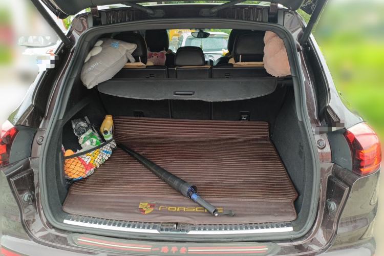 Used Porsche Cayenne 2015 Cayenne 3.0T Trunk