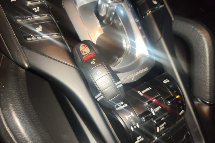 Used Porsche Cayenne 2015 Cayenne 3.0T Vehicle Key