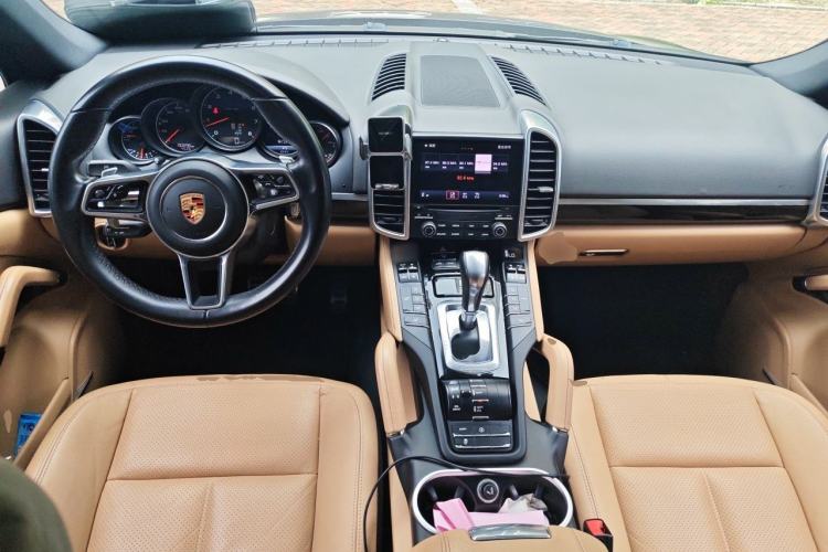 Used Porsche Cayenne 2015 Cayenne 3.0T Center Console